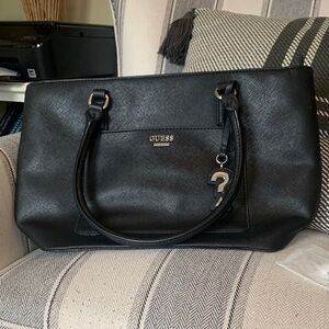 GUESS Elegant Black Handbag